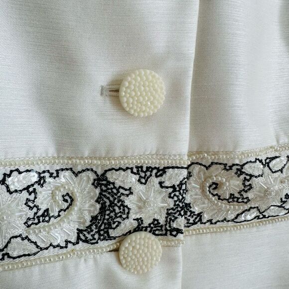 Vintage Suit Studio Cream Satin Blazer Beaded – Size 8P – Elegant Formalwear - Picture 8 of 9